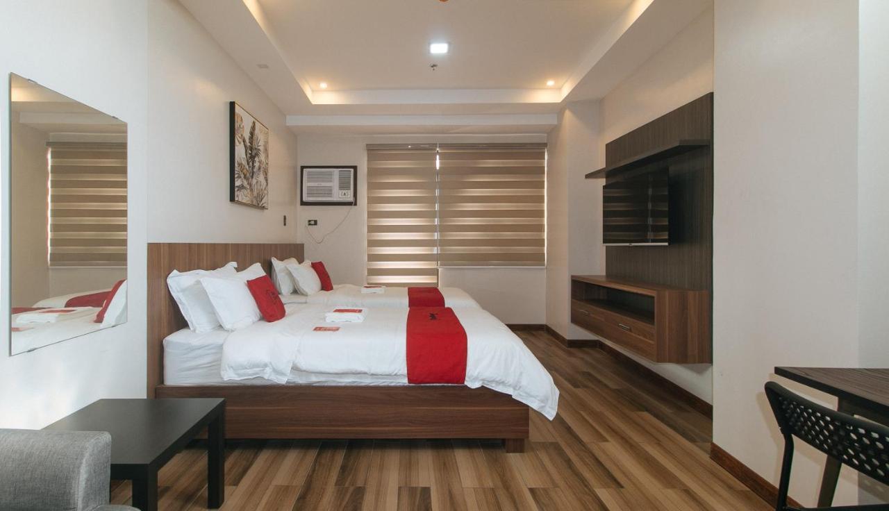 Reddoorz Plus @ Bez Tower And Residences San Juan San Juan  Экстерьер фото